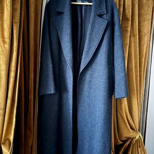 ZARA Oversize Grey Wool-Blend Coat – Minimalist Classic